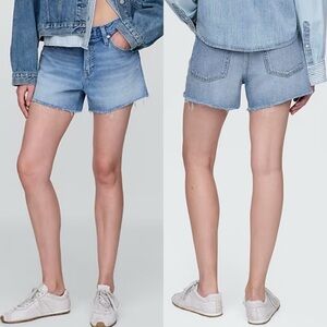NWT Gap Ultra Soft Denim Shorts Light Indigo Sz 27/4